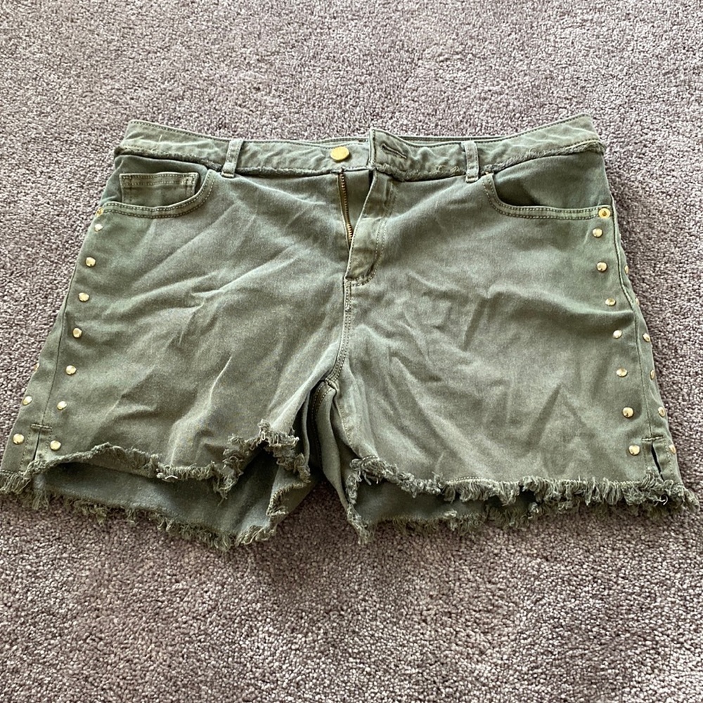 Michael Kors Olive Green Studded Denim Shorts Distressed Raw Hem SIZE 10